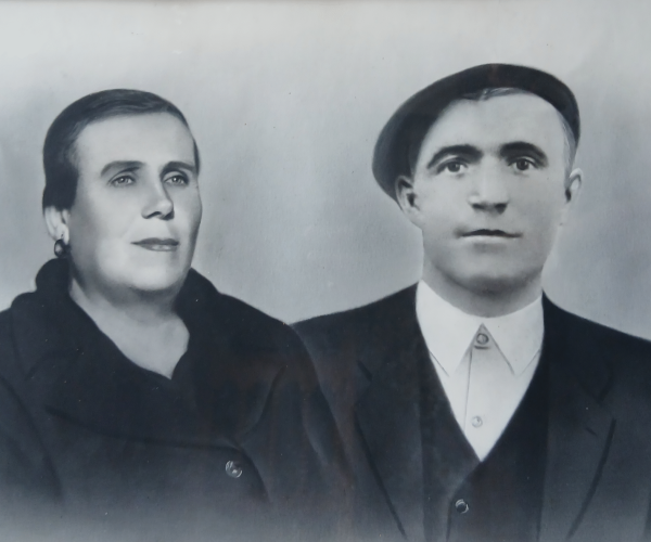 Cesar Delgado y Maria Paz (2da generacion)